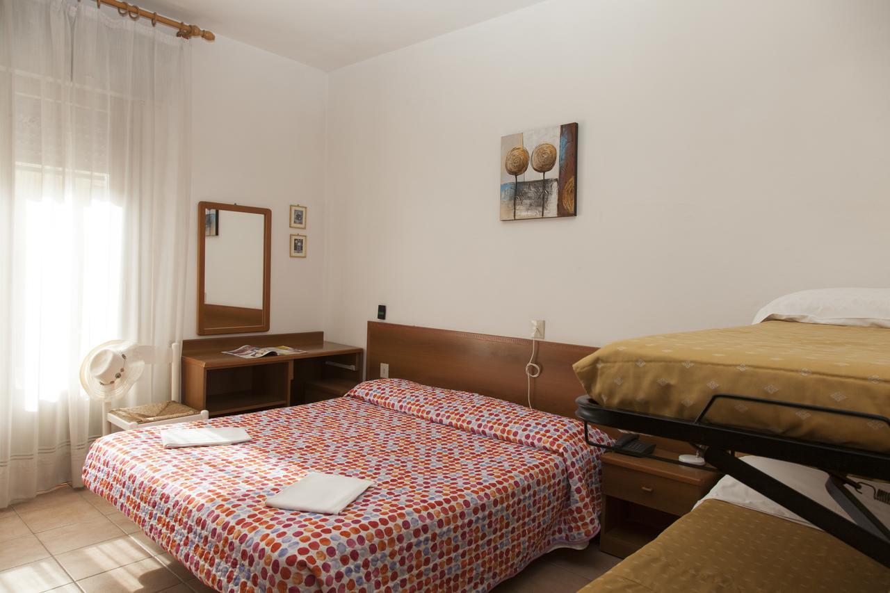 Hotel Taormina Лидо ди Йезоло Екстериор снимка