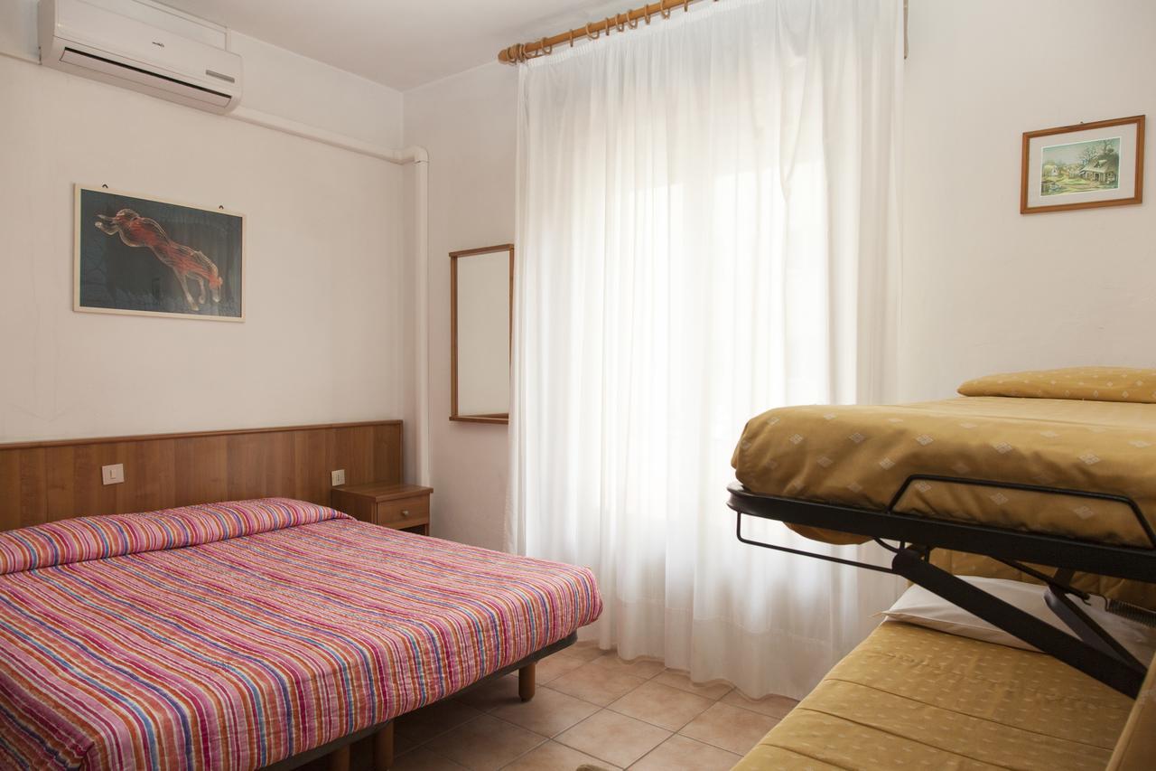 Hotel Taormina Лидо ди Йезоло Екстериор снимка